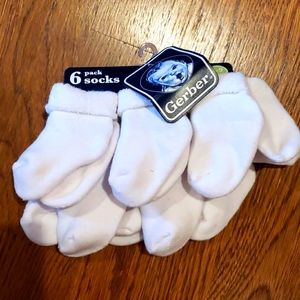 NWT six pack of socks
